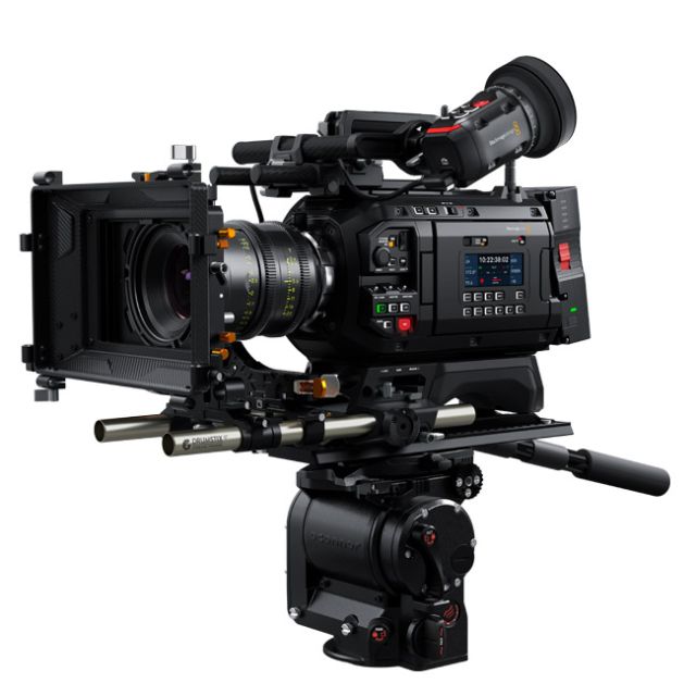 Blackmagic Design URSA Cine 17K 65 & EVF